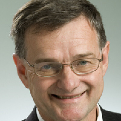 Photo of Dr Andrew McDonald